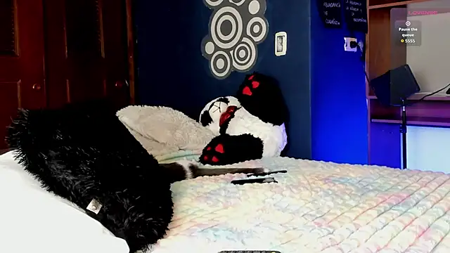 Snapshot of Teo_skinny chatting on 03/11/26, 08:04 Teo skinny online show from 03/11/26, 08:04