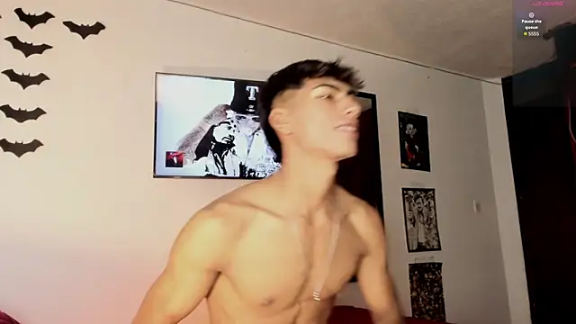 Snapshot of Teo_skinny chatting on 04/06/26, 03:13 Teo skinny online show from 04/06/26, 03:13