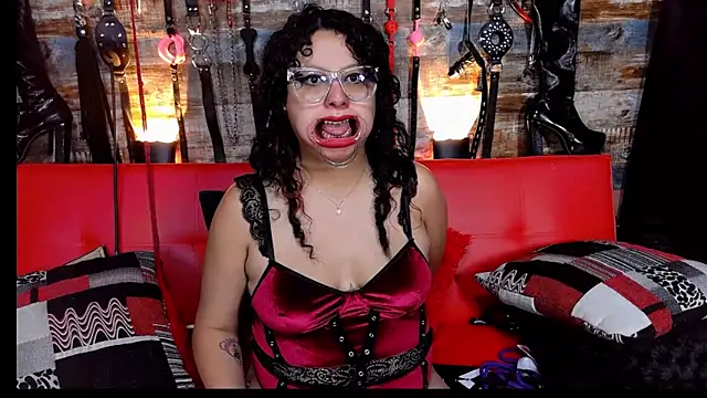 Snapshot of slave_Rubi chatting on 02/08/25, 08:32 slave Rubi online show from 02/08/25, 08:32