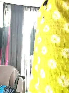 Snapshot of Hot-rubina chatting on 07/18/26, 01:54 Hot-rubina online show from 07/18/26, 01:54