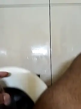 Snapshot of cenyon124 chatting on 09/08/25, 06:18 cenyon124 online show from 09/08/25, 06:18