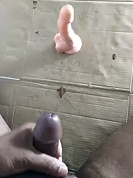 Snapshot of cenyon124 chatting on 01/13/26, 03:50 cenyon124 online show from 01/13/26, 03:50