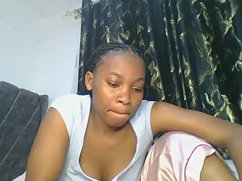 Snapshot of _Becky002 chatting on 09/10/25, 08:53  Becky002 online show from 09/10/25, 08:53