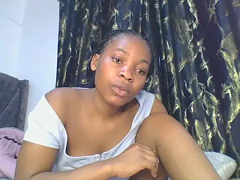 Snapshot of _Becky002 chatting on 09/12/25, 09:53  Becky002 online show from 09/12/25, 09:53