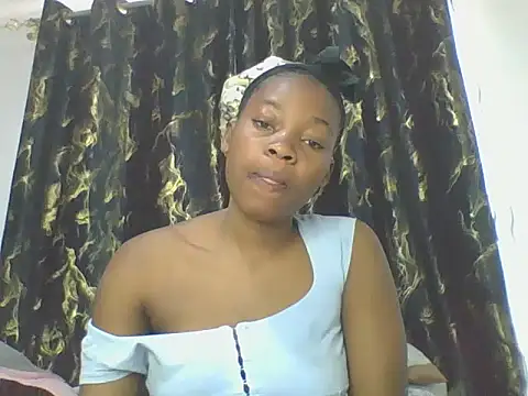 Snapshot of _Becky002 chatting on 10/08/25, 08:34  Becky002 online show from 10/08/25, 08:34