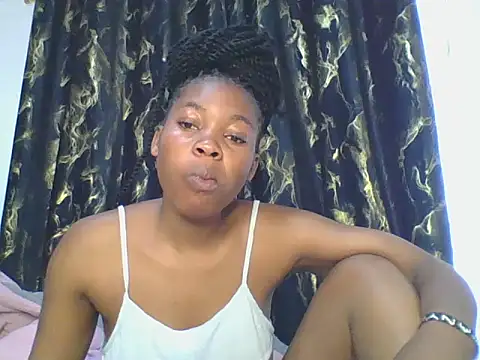 Snapshot of _Becky002 chatting on 10/13/25, 08:36  Becky002 online show from 10/13/25, 08:36