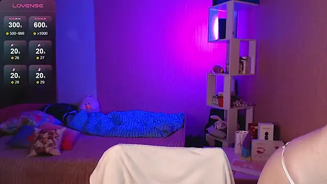 Snapshot of ur_kitty__ chatting on 12/08/24, 12:08 ur kitty online show from 12/08/24, 12:08