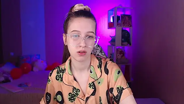 Snapshot of ur_kitty__ chatting on 03/03/25, 01:09 ur kitty online show from 03/03/25, 01:09