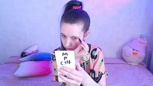 ur kitty   online show from 02/14/26, 05:04