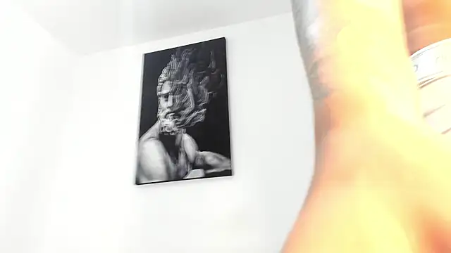 Snapshot of santiago_sosa24 chatting on 03/20/26, 12:04 santiago sosa24 online show from 03/20/26, 12:04