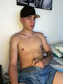 santiago sosa24 online show from 06/11/26, 04:27