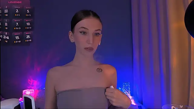ellaamber online show from 12/16/24, 08:48