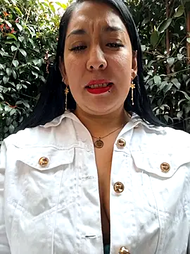 Bella keny online show from 11/25/25, 05:24