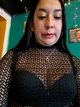 Snapshot of Bella_keny chatting on 07/11/26, 05:59 Bella keny online show from 07/11/26, 05:59