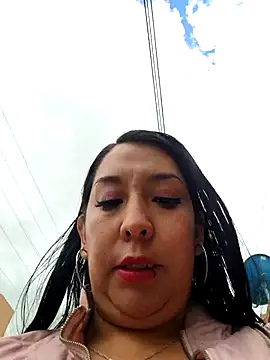 Snapshot of Bella_keny chatting on 07/16/26, 02:56 Bella keny online show from 07/16/26, 02:56
