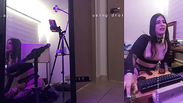 Snapshot of kinkstar5 chatting on 10/21/25, 04:19 kinkstar5 online show from 10/21/25, 04:19