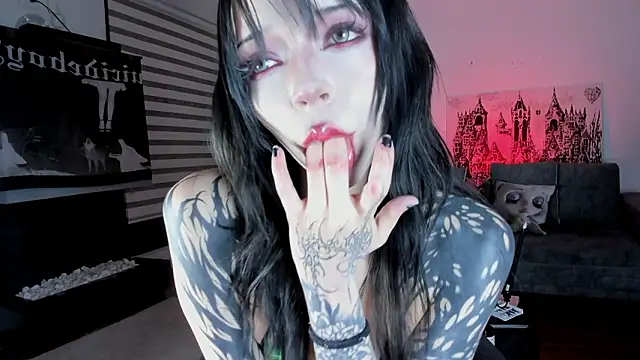 Snapshot of SophieHill_gh chatting on 03/16/26, 02:28 SophieHill gh online show from 03/16/26, 02:28