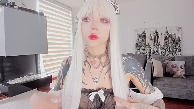 Snapshot of SophieHill_gh chatting on 03/30/26, 03:35 SophieHill gh online show from 03/30/26, 03:35