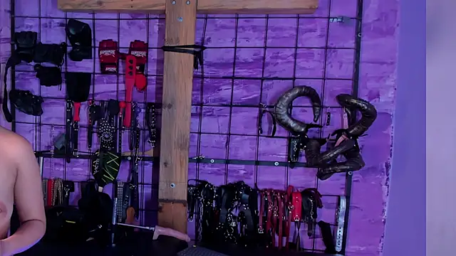 alexia aitanaa  online show from 02/18/26, 09:00