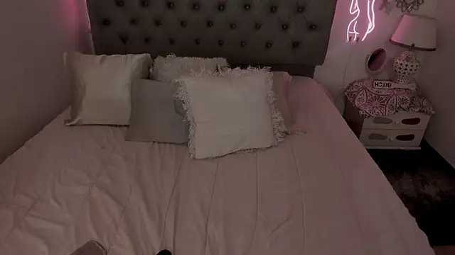 Snapshot of Lau_123x chatting on 01/19/25, 04:33 Lau 123x online show from 01/19/25, 04:33