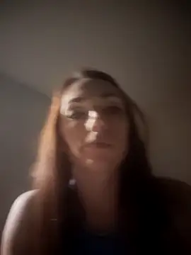 Snapshot of Genevieve143 chatting on 10/13/25, 02:00 Genevieve143 online show from 10/13/25, 02:00