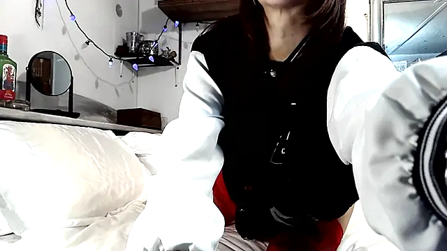 Genevieve143 online show from 04/30/26, 09:30