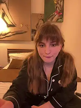 MilaDreamer online show from 12/24/24, 06:50