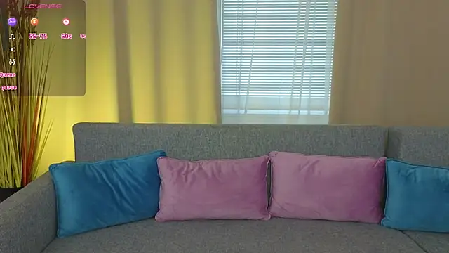 MilaDreamer online show from 10/02/25, 01:07