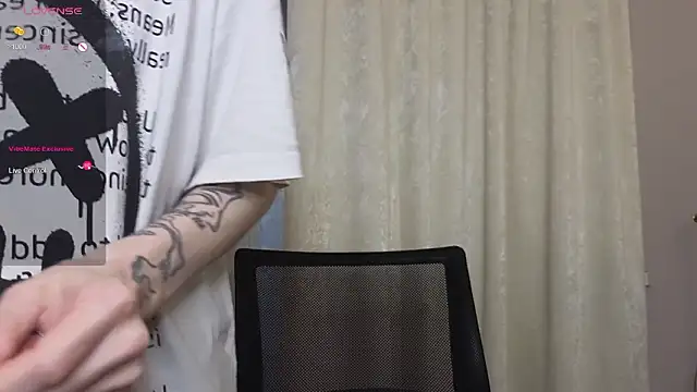 Snapshot of christy_memeow chatting on 03/07/26, 02:58 christy memeow online show from 03/07/26, 02:58