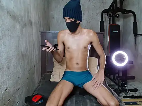 skinnyboy1000 online show from 10/29/25, 05:58