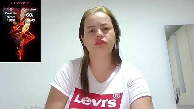 saramartinez1000 online show from 12/10/24, 11:32