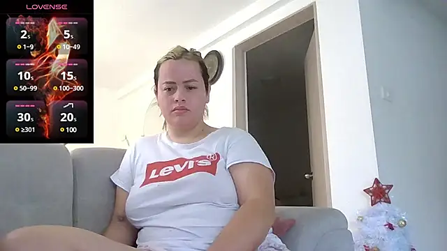 saramartinez1000 online show from 12/20/24, 02:38