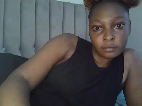 Midnight Clique  online show from 11/15/25, 02:02