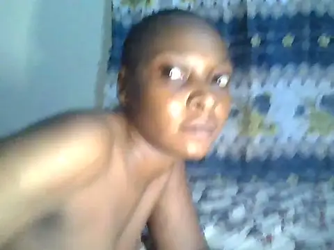 Midnight Clique  online show from 12/04/25, 04:27