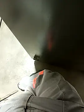 Snapshot of Din0071 chatting on 12/06/24, 10:41 Din0071 online show from 12/06/24, 10:41