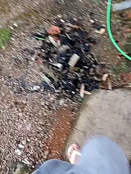 Snapshot of Din0071 chatting on 12/23/24, 10:10 Din0071 online show from 12/23/24, 10:10