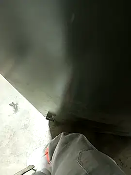 Snapshot of Din0071 chatting on 01/13/25, 11:27 Din0071 online show from 01/13/25, 11:27