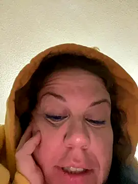 velvetta  online show from 10/11/25, 07:18