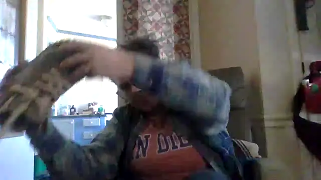 velvetta  online show from 12/19/25, 06:48