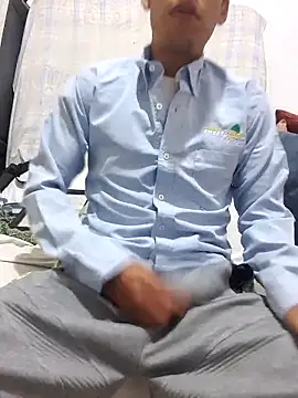 josehot151515 online show from 09/25/25, 02:21