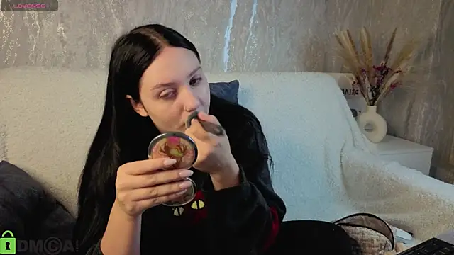 Kvetachka online show from 11/05/25, 01:16