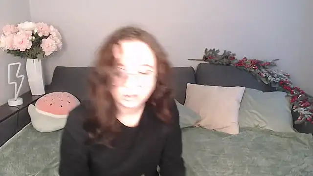 Mini Diva online show from 01/11/25, 09:04