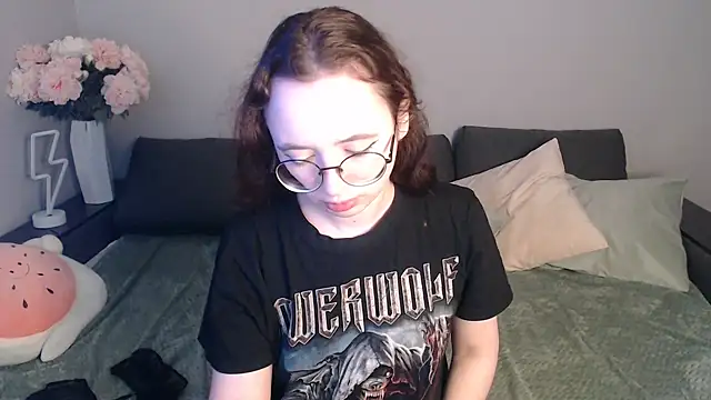 Mini Diva online show from 01/29/25, 09:12