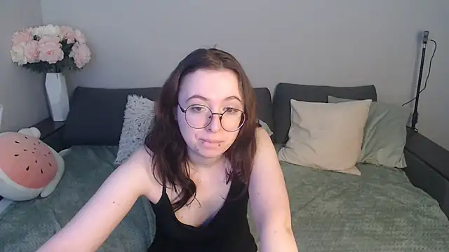 Mini Diva online show from 03/21/25, 09:12