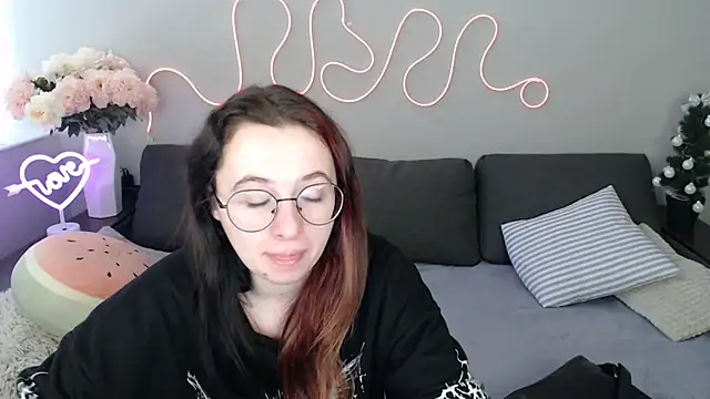 Mini Diva online show from 01/16/26, 09:13