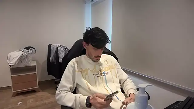 nicolaaaaas online show from 09/11/25, 01:33