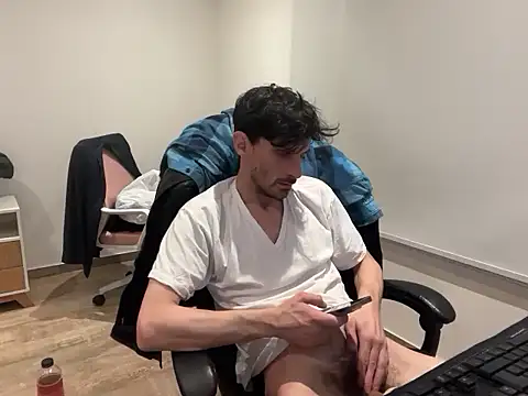 nicolaaaaas online show from 09/15/25, 11:27