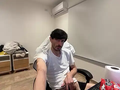 nicolaaaaas online show from 10/26/25, 01:44