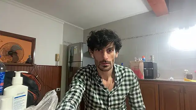 nicolaaaaas online show from 03/12/26, 06:41