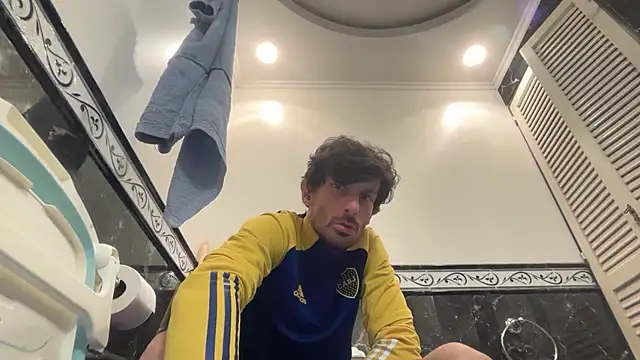 nicolaaaaas online show from 03/26/26, 12:39